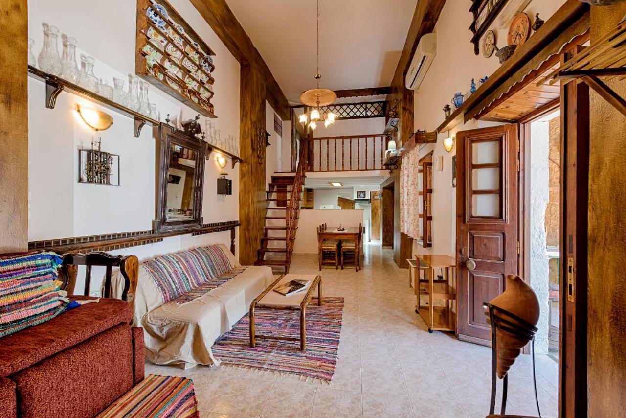 Hara'S Traditional Detached House In Malona Malona Village Luaran gambar
