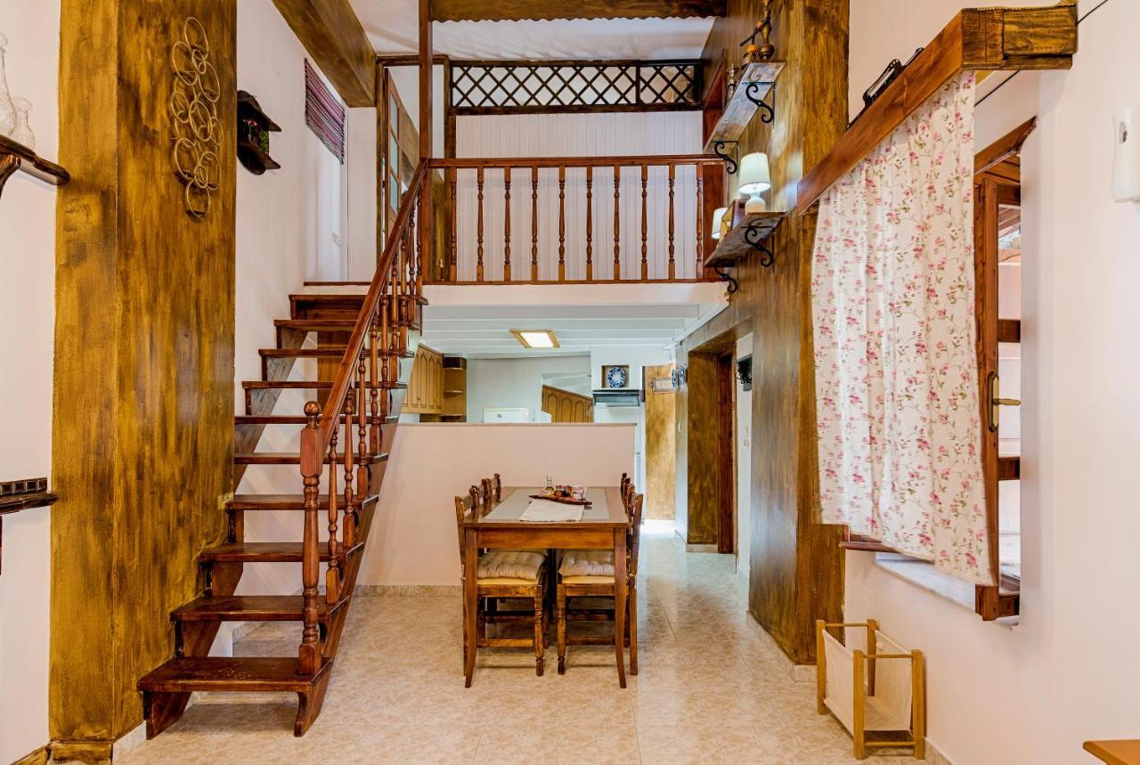Hara'S Traditional Detached House In Malona Malona Village Luaran gambar