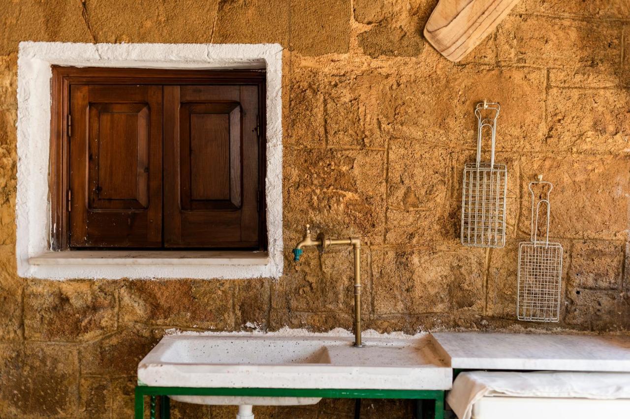 Hara'S Traditional Detached House In Malona Malona Village Luaran gambar