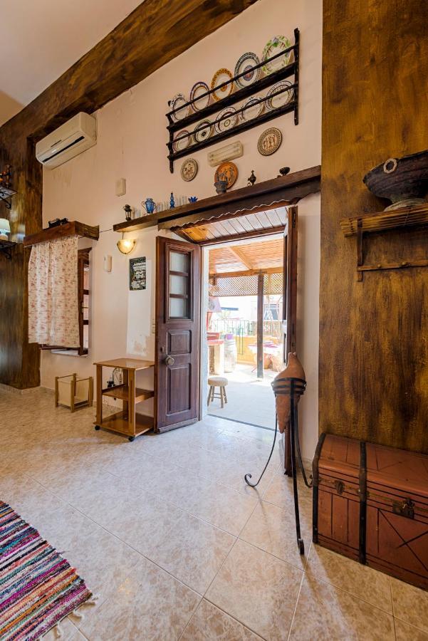 Hara'S Traditional Detached House In Malona Malona Village Luaran gambar